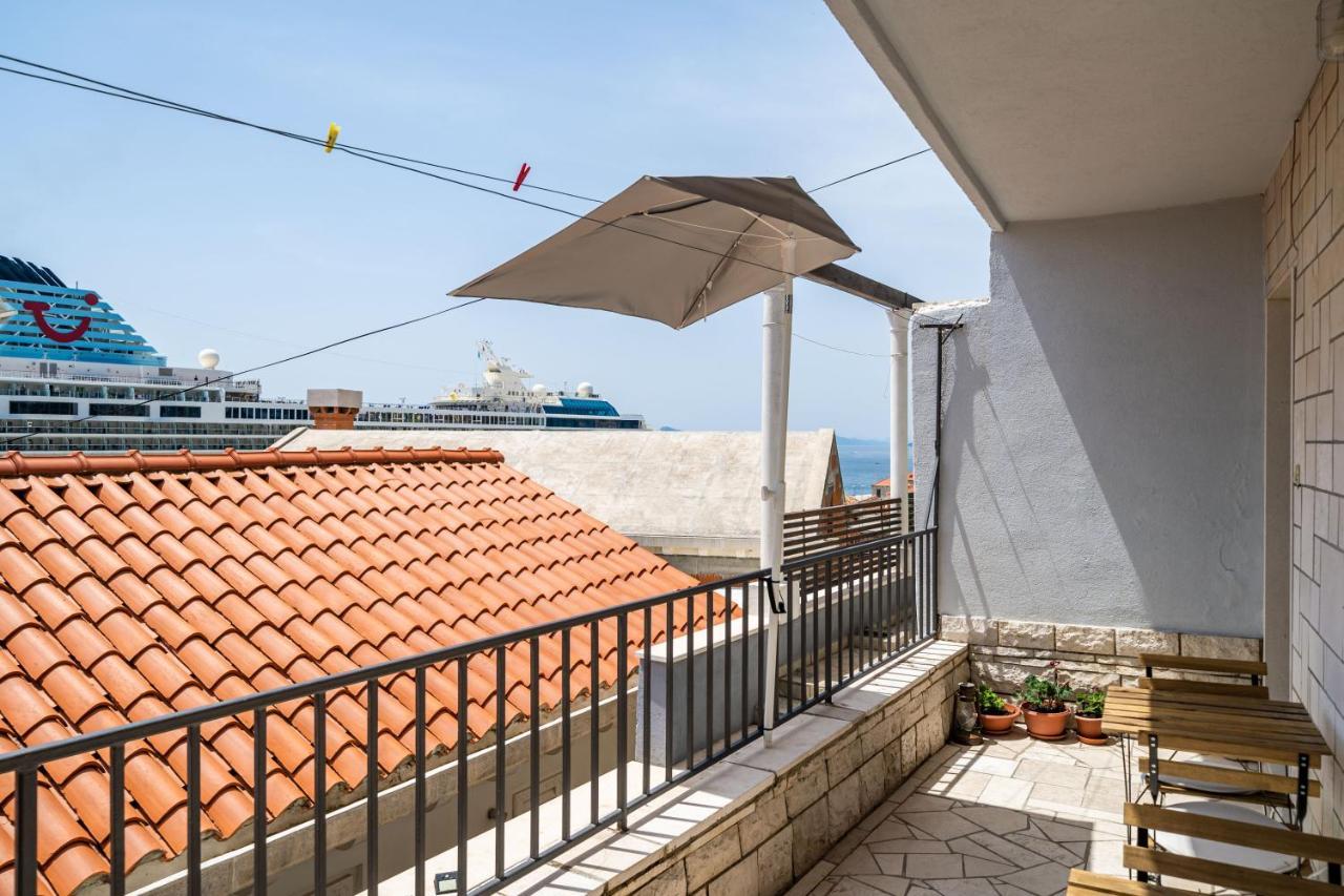 Nostromo Guesthouse With The Sea View Dubrovnik Bagian luar foto