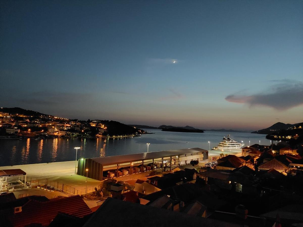 Nostromo Guesthouse With The Sea View Dubrovnik Bagian luar foto