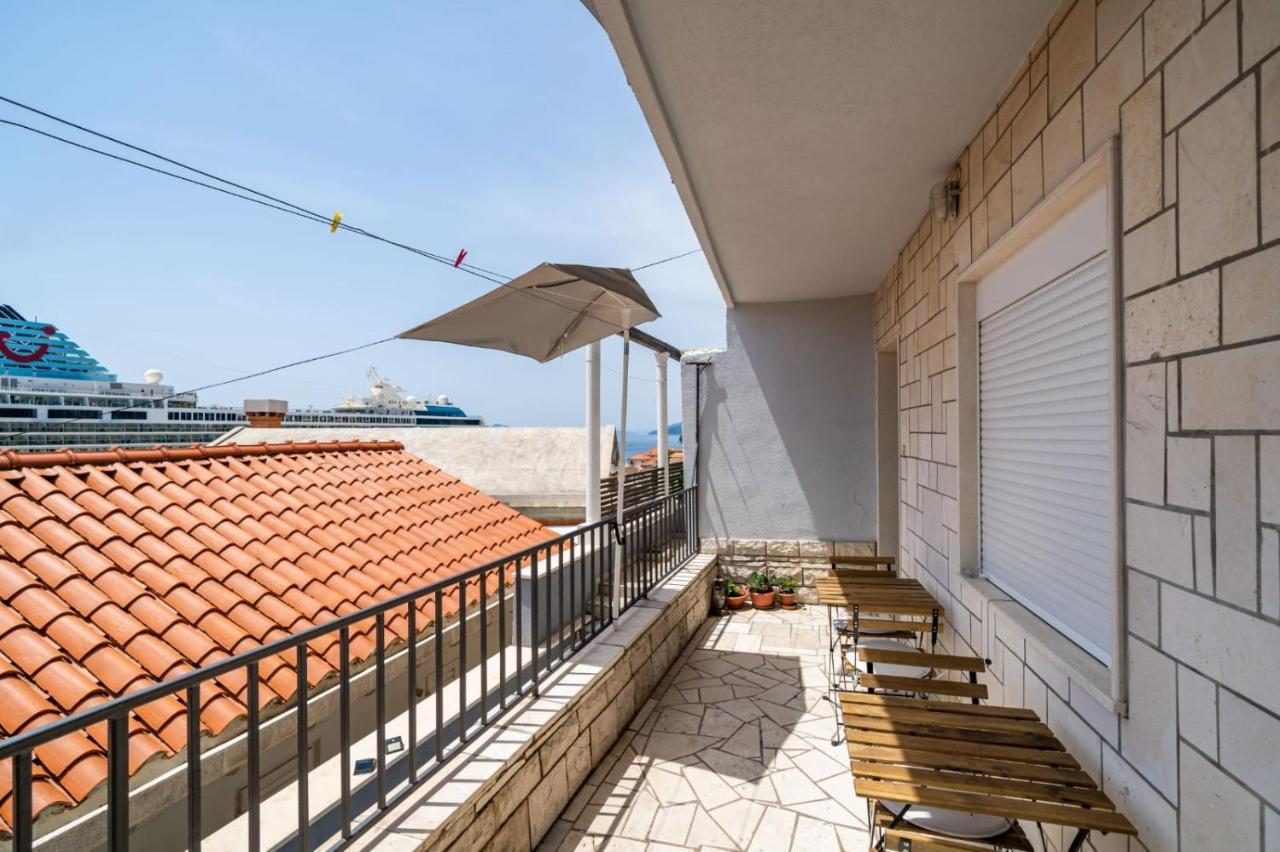 Nostromo Guesthouse With The Sea View Dubrovnik Bagian luar foto